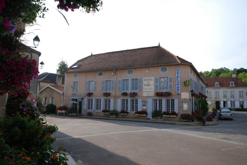 Hotel Restaurant Le Parc Arc-en-Barrois Dış mekan fotoğraf